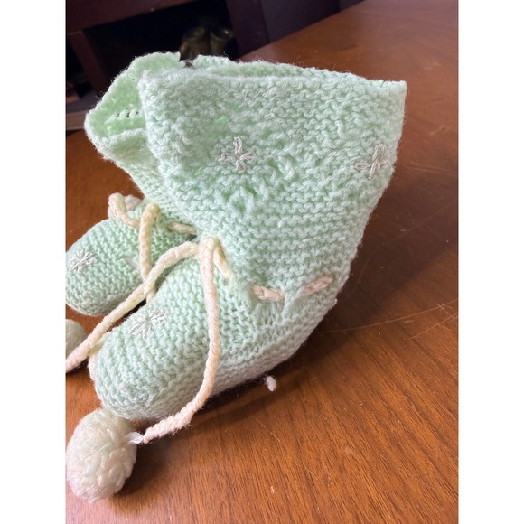 Vtg Crochet Baby Bootie Lot of 3 Infant Pink Cream Mint Green Pom Pom - Picture 9 of 11